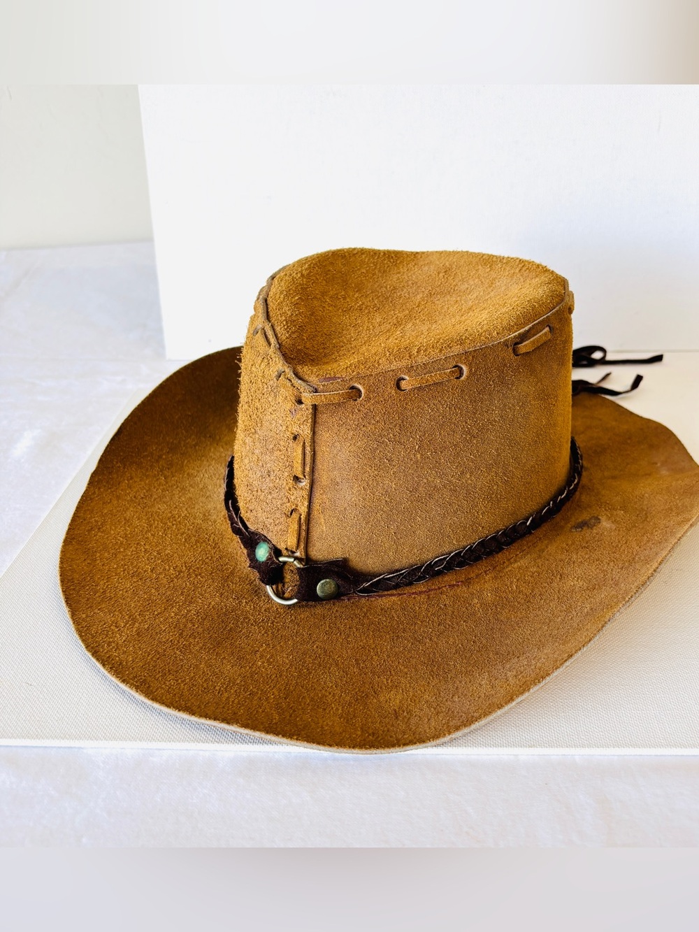 Country Western Cowboy Hat 1970 Brown Leather Vintage braided trim